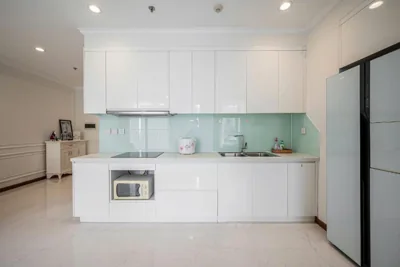 Zweizimmer-Apartment mit Balkon — Vinhomes Landmark Luxury Apartment Since 2025